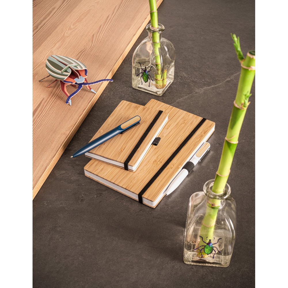 BUARQUE POCKET. Caderno de bolso com capa e contracapa em placa de bambu e lombada em PET 100% reciclado, com 160 páginas lisas - Imagem 2