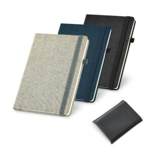 CARREY. Caderno A5 em canvas (poliéster) com páginas lisas