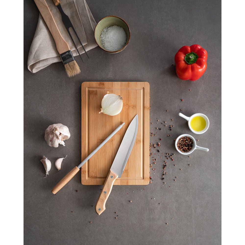 TERIYAKI. Kit churrasco em estojo de PU e 210D com tábua em bambu e 7 utensílios em aço inox e madeira de seringueira - Imagem 3